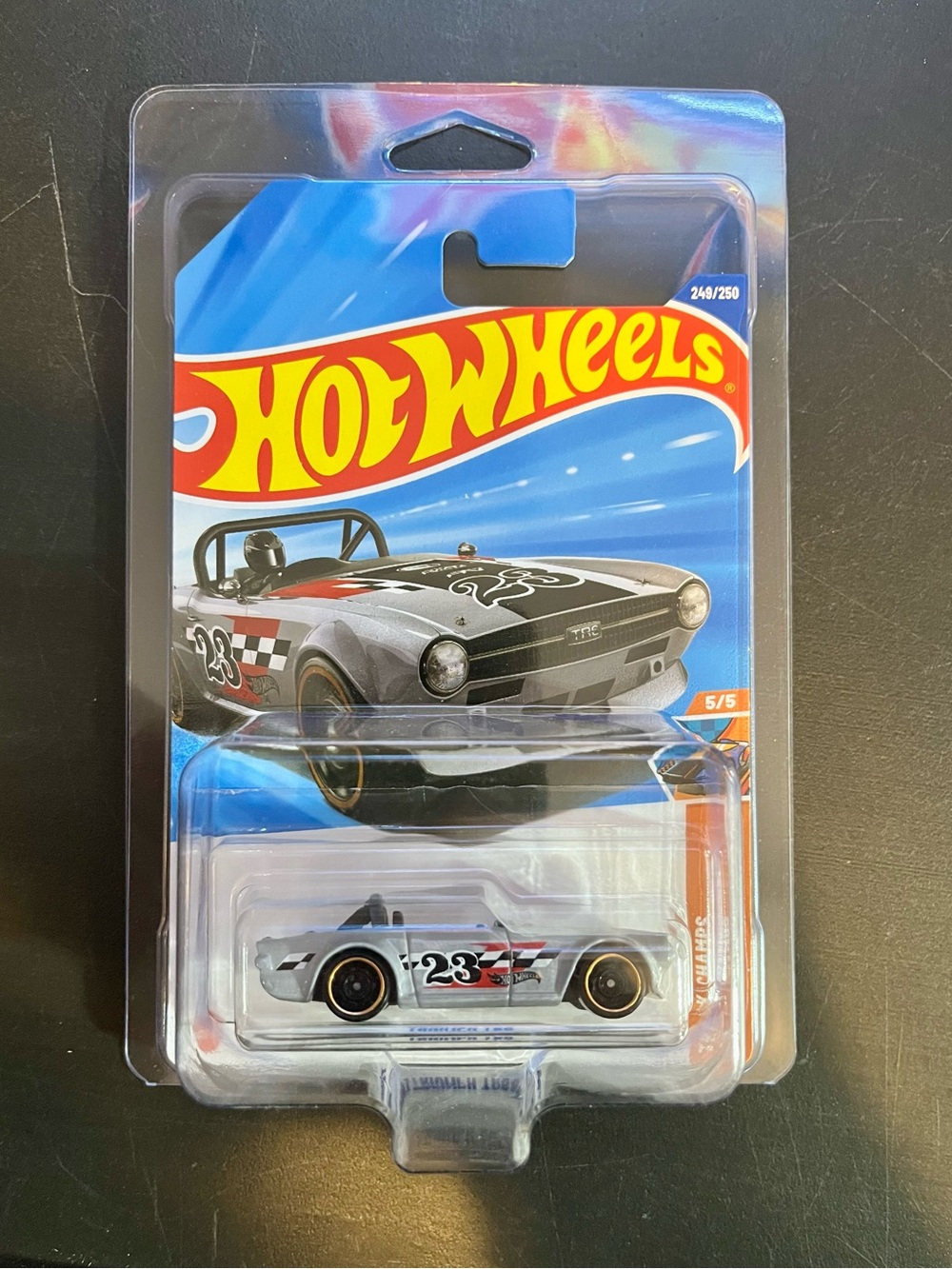 Triumph TR6 Treasure Hunt